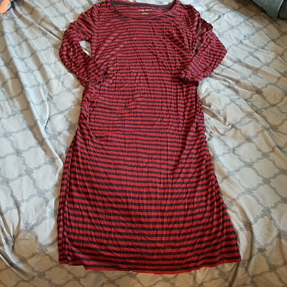 Liz lange maternity dress